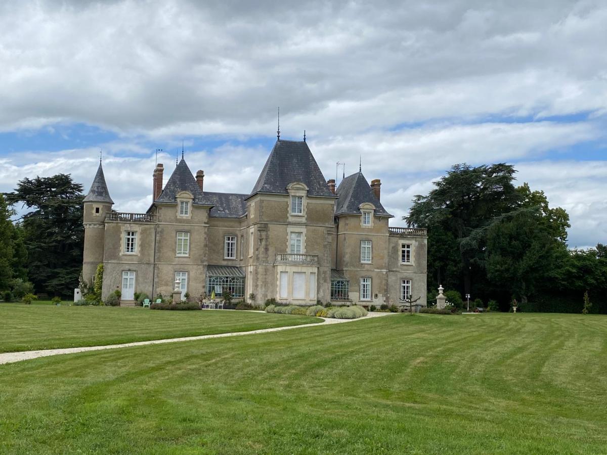Chateau De St-Fulgent, Gite La Tour Saint-Fulgent Zewnętrze zdjęcie